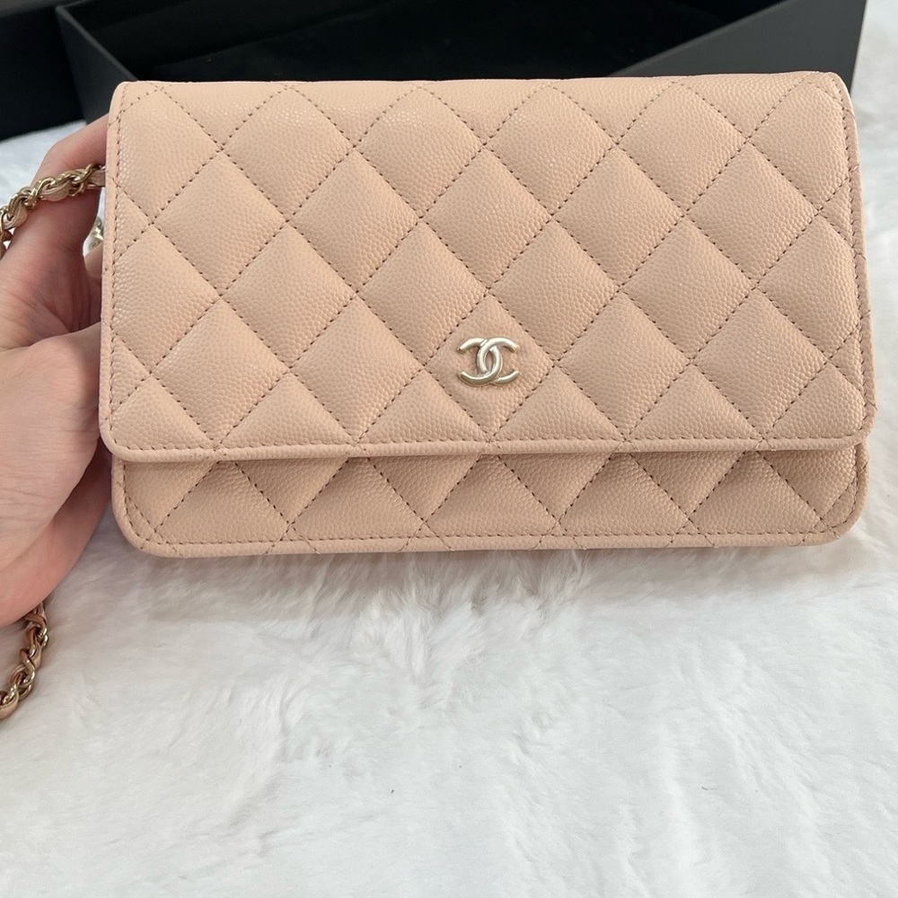 ❌❌SOLD❌❌Chanel classic beige WOC w/ GHW